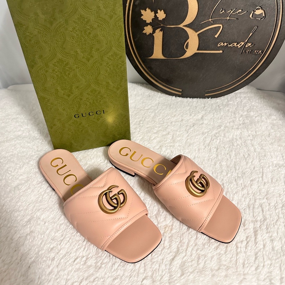 Gucci Black and Cream Sandals